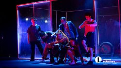 Темы подросткового буллинга и войны вынесли на челябинскую сцену актеры из Омска