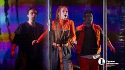 Темы подросткового буллинга и войны вынесли на челябинскую сцену актеры из Омска