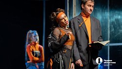 Темы подросткового буллинга и войны вынесли на челябинскую сцену актеры из Омска