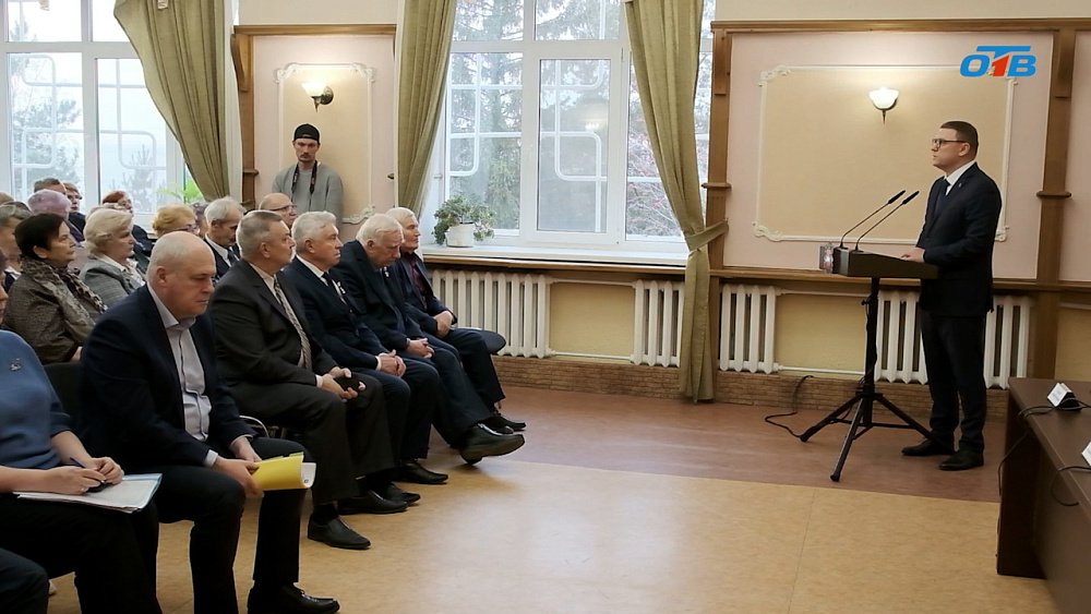 Губернатор Челябинской области провел встречу с ветеранами