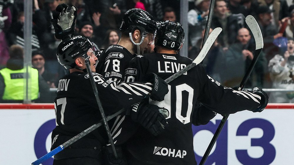 Хоккейный клуб «Трактор» разгромил «Драконов» со счетом 9:0 в Челябинске