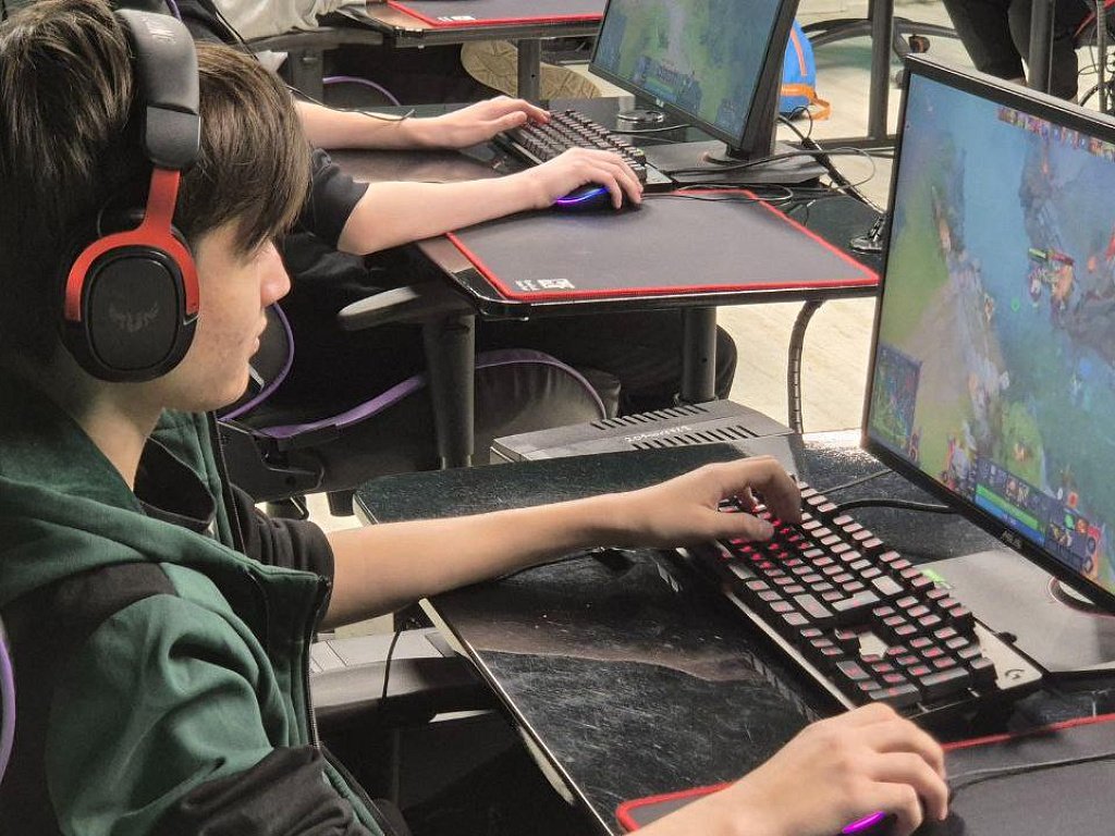 Более 80% россиян считают видеоигры полезными для развития детей