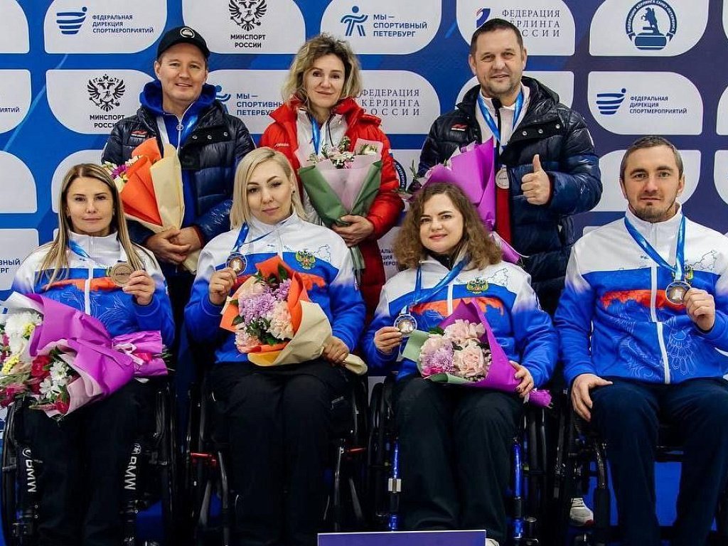 Челябинские керлингистки завоевали две медали международного турнира