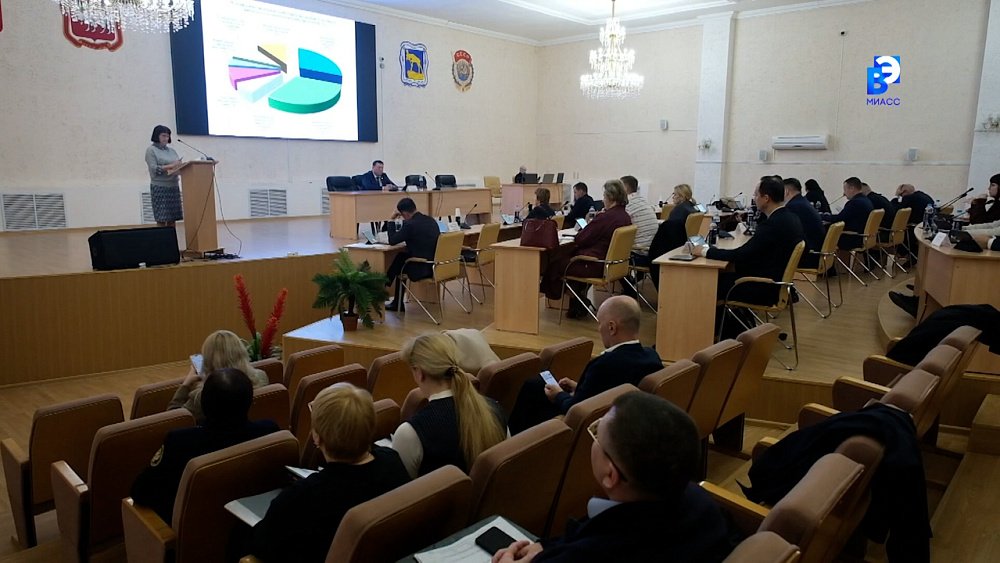 Миасские депутаты рассмотрели план бюджета округа на три года