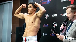 Боксеры встретились лицом к лицу перед жесткой рубкой на турнире в Челябинске