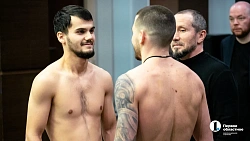 Боксеры встретились лицом к лицу перед жесткой рубкой на турнире в Челябинске