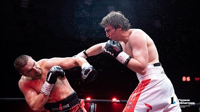 Боксер Тимур Бибилов одержал 10‑ю победу в рамках турнира «Битва на Урале» в Челябинске