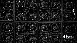 Артисты театра «Скарабей» готовят сцену ДК «Энергетик» под новогодние представления