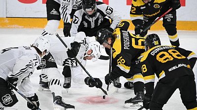 Хоккейный клуб «Трактор» в равном поединке уступил «Северстали» со счетом 2:3