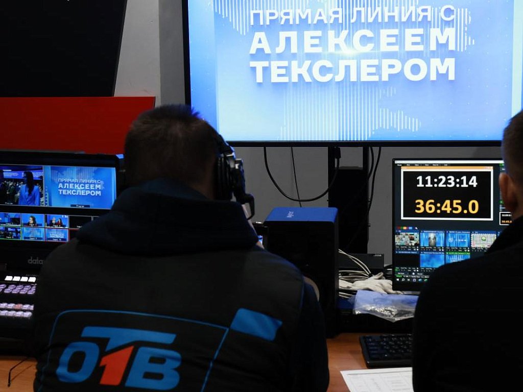 Алексей Текслер потребовал ускорить восстановление тротуаров после раскопок