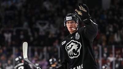 Экс-хоккеист «Трактора» Чарльз Робинсон объявил о завершении карьеры