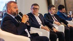 Алексей Текслер представил успешные соцпроекты на федеральной экспертной панели