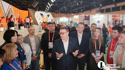 Алексей Текслер увидел вдохновляющие проекты волонтеров и добровольцев на форуме #МЫВМЕСТЕ