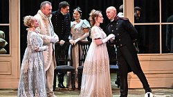 В Челябинском Молодежном театре поставили спектакль по мотивам «Войны и мира»