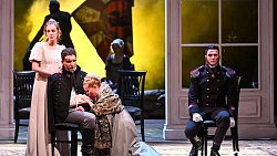 В Челябинском Молодежном театре поставили спектакль по мотивам «Войны и мира»