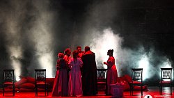 В Челябинском Молодежном театре поставили спектакль по мотивам «Войны и мира»