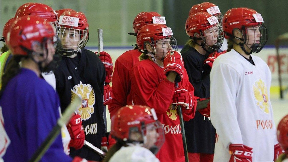 Хоккеистки челябинского клуба «Белые медведицы» вошли в состав сборной России