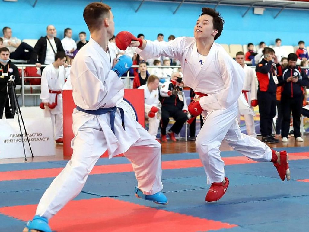 Каратисты из Челябинска завоевали медали на первенстве России