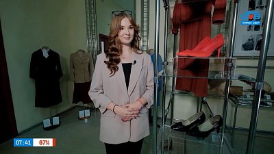 Полюбуемся ножкой в лодочке в рубрике «От сабо до жабо»