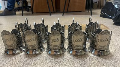 Кладовщица вагонного депо в Челябинске похитила более 200 фирменных подстаканников РЖД