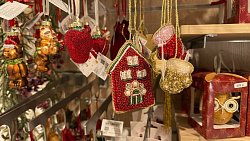 Стоимость новых елочных игрушек в Челябинске доходит до 10 тысяч рублей за штуку