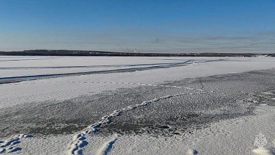 Пожилой рыбак погиб, провалившись под лед в Челябинской области