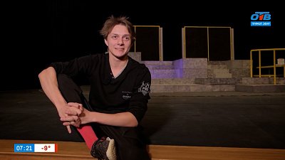 О творчестве артиста Молодежного театра Вячеслава Ганькина в рубрике «Театральная шпаргалка»