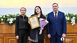 «Золотое перо» и «Открытый взгляд»: в Челябинске наградили лучших журналистов области