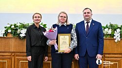 «Золотое перо» и «Открытый взгляд»: в Челябинске наградили лучших журналистов области