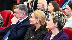 «Золотое перо» и «Открытый взгляд»: в Челябинске наградили лучших журналистов области