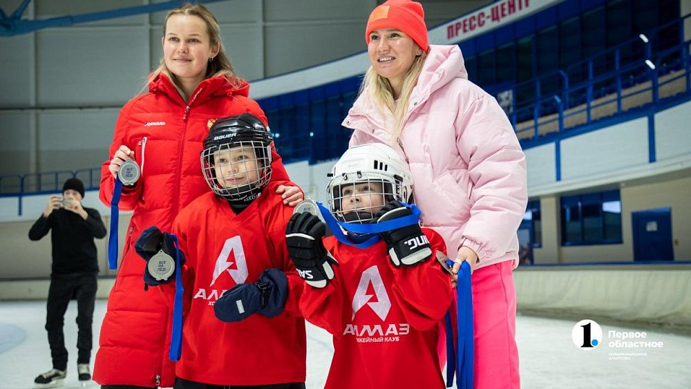 Челябинцы устроили забег во Всемирный День катания на коньках