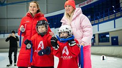 Челябинцы устроили забег во Всемирный День катания на коньках