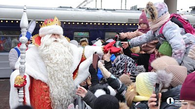 Почти 16 тысяч человек встретили Поезд Деда Мороза в Челябинске