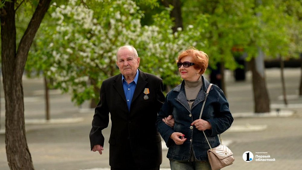 Еще 417 пар наградили знаком отличия «Семейное счастье» в Челябинской области