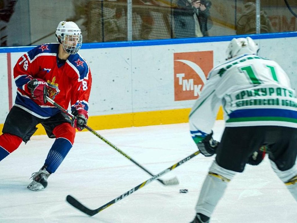 В Челябинске прошло торжественное открытие регионального этапа Офицерской хоккейной лиги