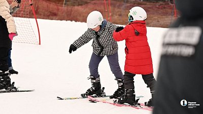 Челябинские родители скупают детские лыжи и зимнюю экипировку