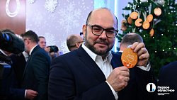 Алексей Текслер дал старт новогодней акции «Елка желаний»