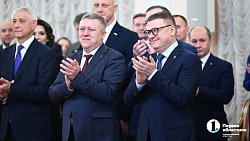 Алексей Текслер дал старт новогодней акции «Елка желаний»