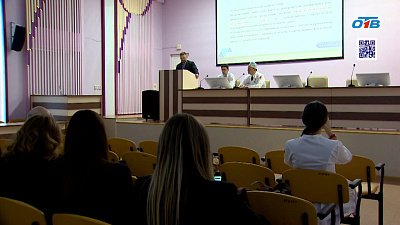 В Центре коррекции веса ЧОКБ прошел мастер-класс по лечению ожирения