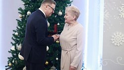 Губернатор Алексей Текслер вручил государственные и региональные награды 46 южноуральцам