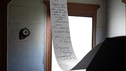 Челябинская художница представила инсталляцию о Ленине в сибирской ссылке