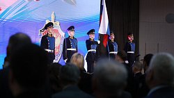 Алексей Текслер поздравил сотрудников и ветеранов органов безопасности на торжественном собрании в Челябинске