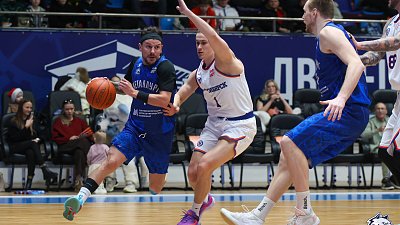 Баскетбольный клуб «Металлург» проиграл домашний матч соперникам из Новосибирска