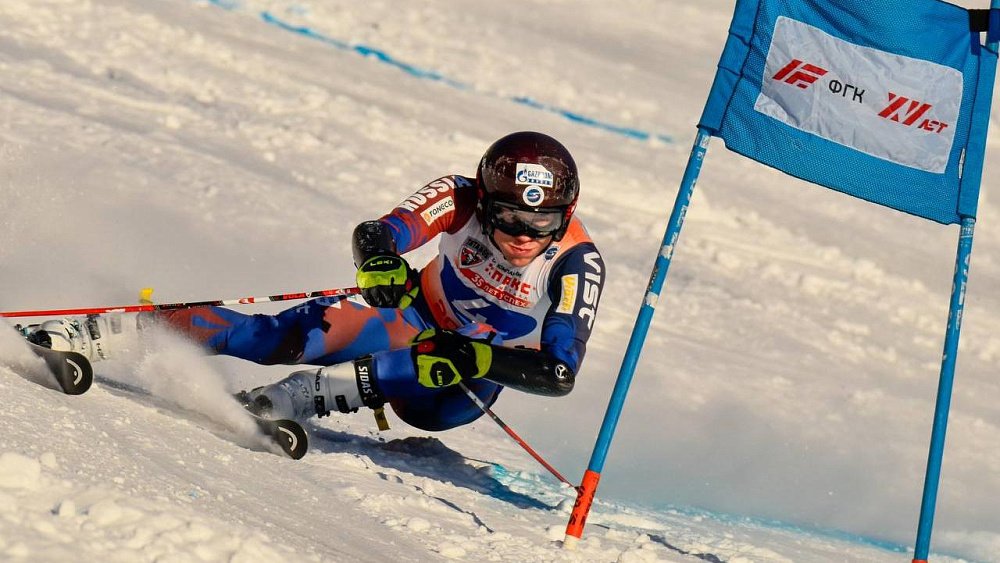 Горнолыжник Семен Челмакин из Миасса завоевал две медали на Кубке России