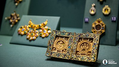 Выставка с сапфирами и бирюзой приедет из Музеев Кремля в Челябинск в 2026 году