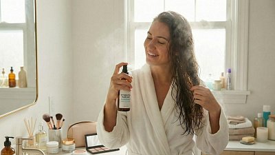 Зимой волосы нуждаются в дополнительном увлажнении