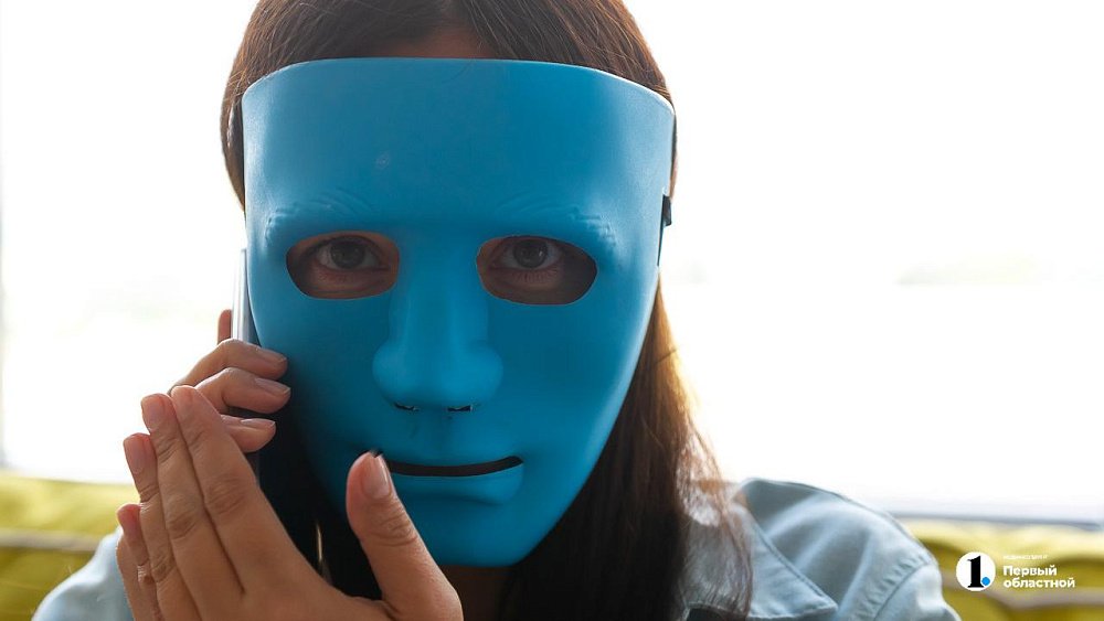 Челябинцев предупредили о новогодних уловках мошенников