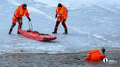 В Челябинской области спасателей поздравляют с профессиональным праздником