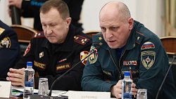 Алексей Текслер поручил усилить меры безопасности в новогодние праздники на Южном Урале