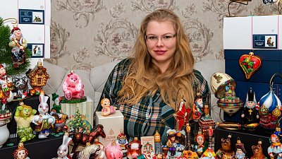 Инженер-физик из Озерска собрала более 300 редких новогодних игрушек